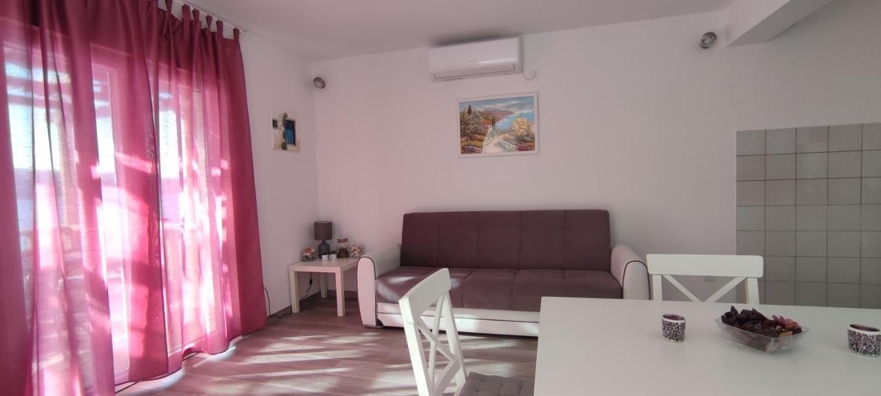 Sunset Apartments 슬라노 외부 사진