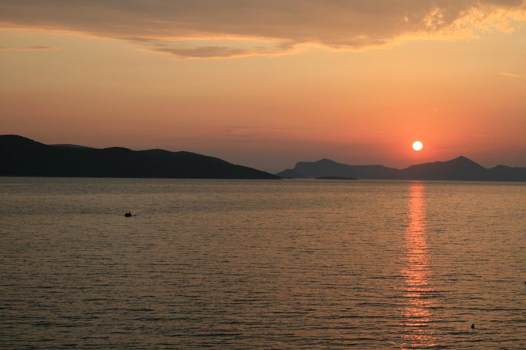 Sunset Apartments 슬라노 외부 사진